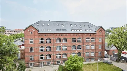 Lej ikonisk byskole i Aarhus som erhvervsdomicil