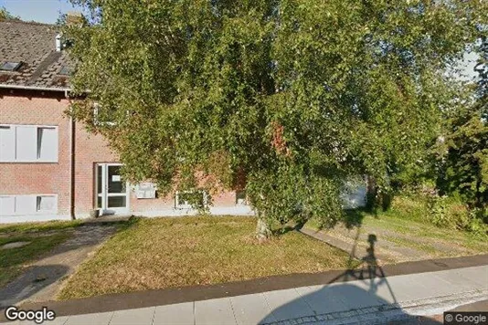 Boligudlejningsejendomme til salg i Viby J - Foto fra Google Street View