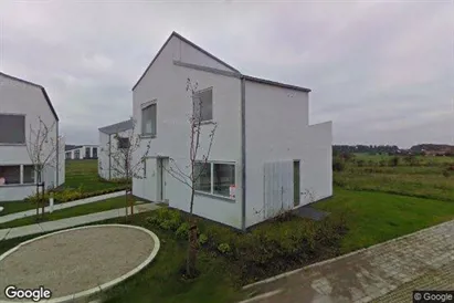 Boligudlejningsejendomme til salg i Jelling - Foto fra Google Street View