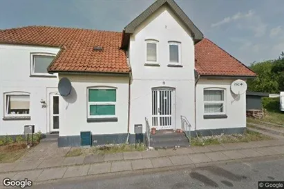 Boligudlejningsejendomme til salg i Give - Foto fra Google Street View