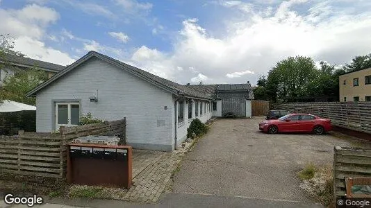 Boligudlejningsejendomme til salg i Viby J - Foto fra Google Street View