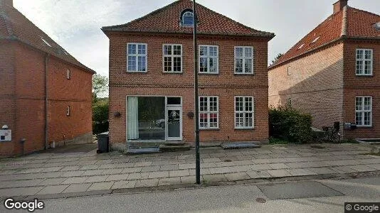 Erhvervslejemål til salg i Holte - Foto fra Google Street View