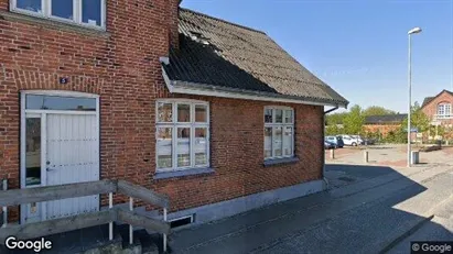 Boligudlejningsejendomme til salg i Auning - Foto fra Google Street View