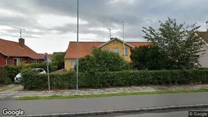 Boligudlejningsejendomme til salg i Rønne - Foto fra Google Street View
