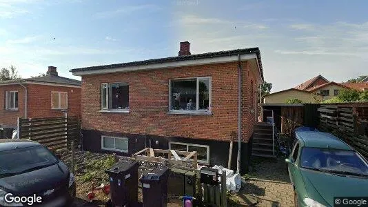 Boligudlejningsejendomme til salg i Gørlev - Foto fra Google Street View