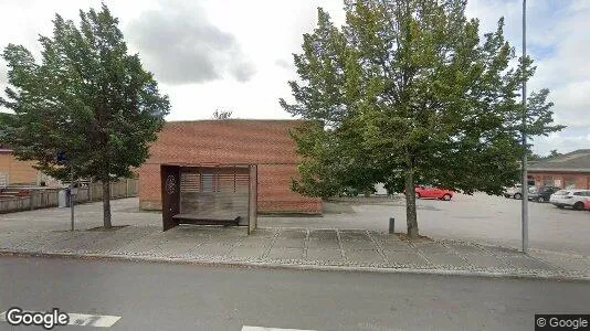 Lagerlokaler til salg i Løsning - Foto fra Google Street View