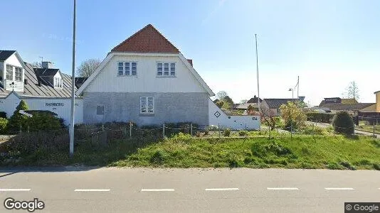 Boligudlejningsejendomme til salg i Karrebæksminde - Foto fra Google Street View