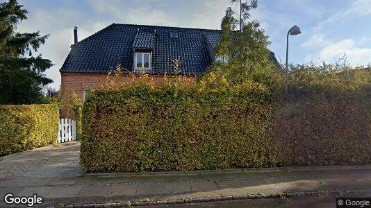 Boligudlejningsejendomme til salg i Værløse - Foto fra Google Street View