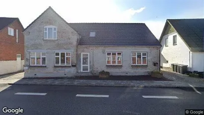 Boligudlejningsejendomme til salg i Solbjerg - Foto fra Google Street View