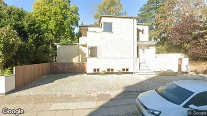Boligudlejningsejendomme til salg i Hellerup - Foto fra Google Street View