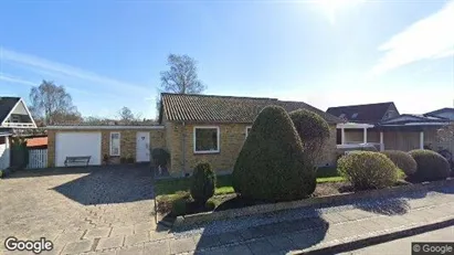 Boligudlejningsejendomme til salg i Ejby - Foto fra Google Street View