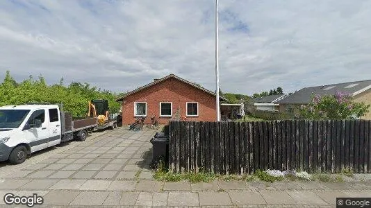 Boligudlejningsejendomme til salg i Haslev - Foto fra Google Street View