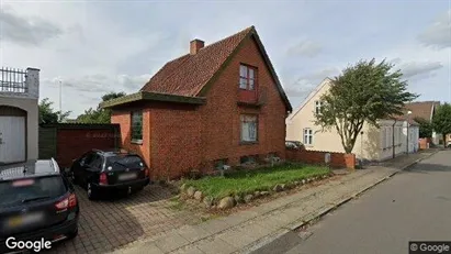 Boligudlejningsejendomme til salg i Struer - Foto fra Google Street View