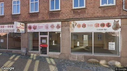 Boligudlejningsejendomme til salg i Hobro - Foto fra Google Street View
