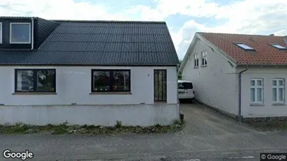 Boligudlejningsejendomme til salg i Tørring - Foto fra Google Street View