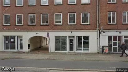 Boligudlejningsejendomme til salg i Aalborg Centrum - Foto fra Google Street View Boligudlejningsejendomme til salg i Aalborg Centrum - Foto fra Google Street View