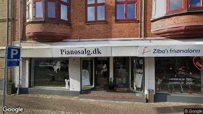 Boligudlejningsejendomme til salg i Bramming - Foto fra Google Street View Boligudlejningsejendomme til salg i Bramming - Foto fra Google Street View