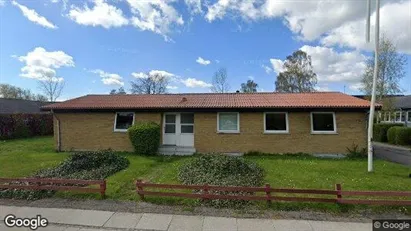 Erhvervslejemål til salg i Ishøj - Foto fra Google Street View