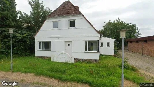 Boligudlejningsejendomme til salg i Lintrup - Foto fra Google Street View