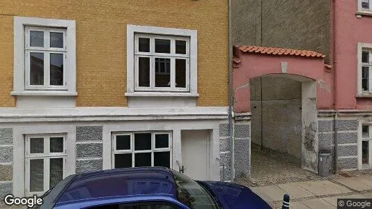 Boligudlejningsejendomme til salg i Aalborg Centrum - Foto fra Google Street View