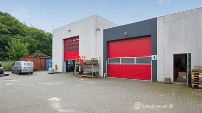 250 m2 lager samt 257 m2 kontor