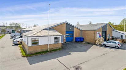 340 m² lager/kontor i større erhvervspark