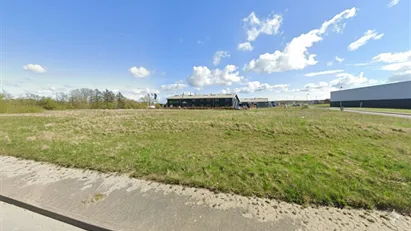 4.000 M² GRUND – BLIV NABO TIL PADELHAL
