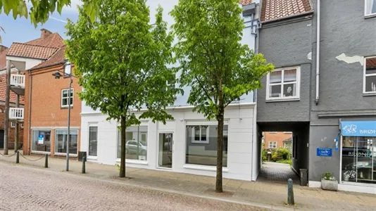 Butikslokaler til leje i Brønderslev - billede 2