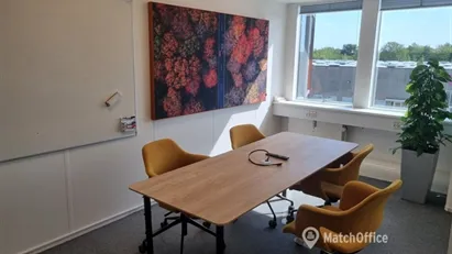 Kontor på 1. sal med elevator