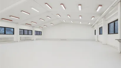 LAGERLEJEMÅL MED GOD BELIGGENHED I ØVERØDS ERHVERVSKVARTER