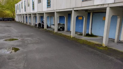 17 m2 garager til leje i Odense N