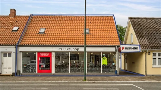 Boligudlejningsejendomme til salg i Middelfart - billede 1