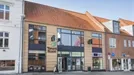 Erhvervslokaler til leje, Slagelse, Jernbanegade<span class="blurred street-number" onclick="ProcessAdRequest(335503)"><span class="hint">Se vejnr.</span>[xxxxxxxx]</span>