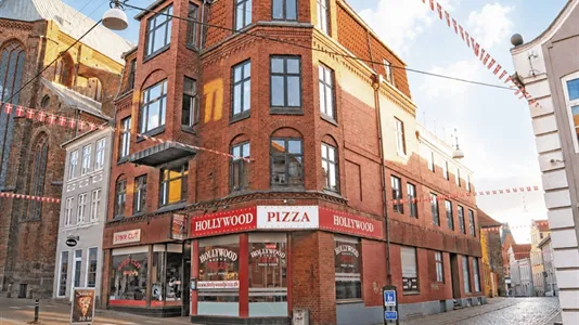 Boligudlejningsejendomme til salg i Haderslev - billede 1