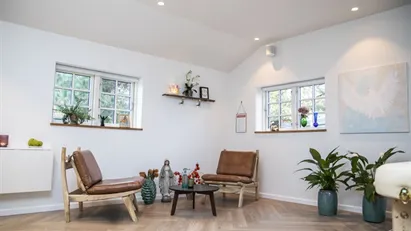 Body SDS, Kropsterapi o.a. behandling, samtale-terapi, træning små hold max 8-9 pers.