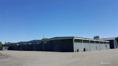 Lager & produktionslokaler udlejes. Kvistgård Erhvervscenter