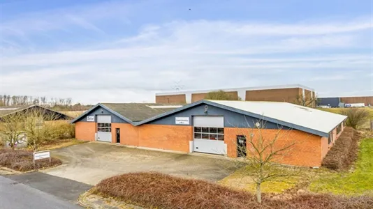 Erhvervslejemål til salg i Kolding - billede 1