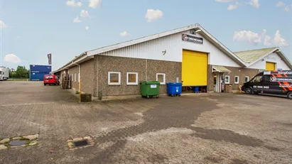 Effektivt lager med kontor direkte til motorvejen