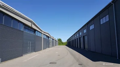 Lager & produktionslokaler udlejes. Kvistgård Erhvervscenter