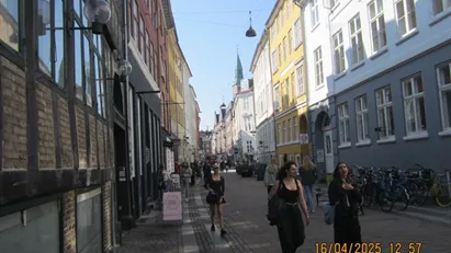 Butik/Klinik nær Nytorv