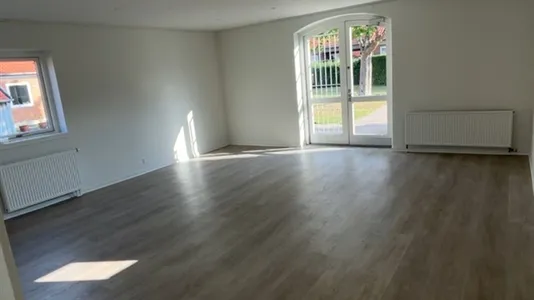 Butikslokaler til leje i Odense SØ - billede 1
