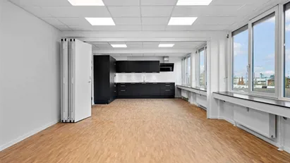 582 m² lyse kontorer i New Yorker-ejendom i Herlev!