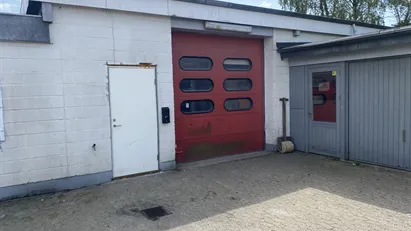 Bilhandel med værksted