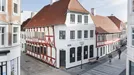 Butik til leje, Aalborg Centrum, <span class="blurred street" onclick="ProcessAdRequest(237094)"><span class="hint">Se vej-navn</span>[xxxxxxxxxx]</span>