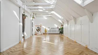 Flot kontor på Godhåbsvej 7. 3 sal Frederiksberg.