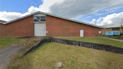 Lyst lager / produktion med gode adgangsforhold - i alt ca. 1.730 kvm