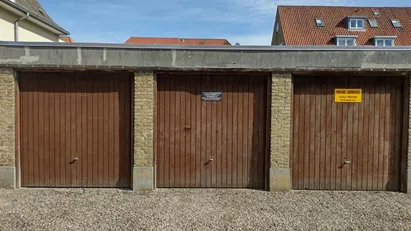17 m2 garage til leje i Odense C
