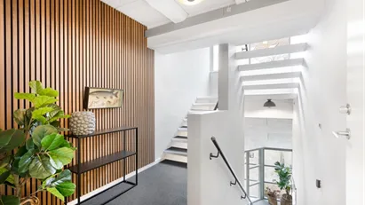 Momsfrit kliniklokale til 3.500 kr. – med parkeringsmulighed lige ved døren i Randers