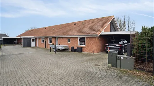 Boligudlejningsejendomme til salg i Hejnsvig - billede 4
