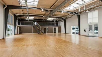 Synlig erhvervsejendom til leje – 647 m² på hjørnet af Nyhavnsgade/Gasværksvej i Aalborg
